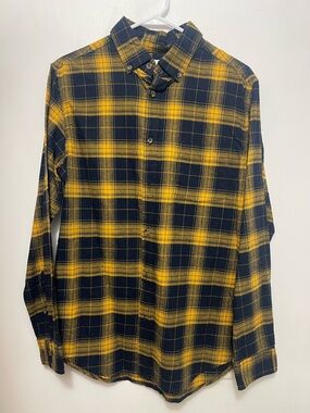 Goodfellow & Co Men's Yellow and Black Plaid Button-Down Shirt